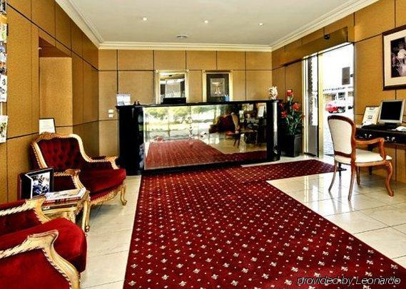 Rowville International Hotel Interior photo