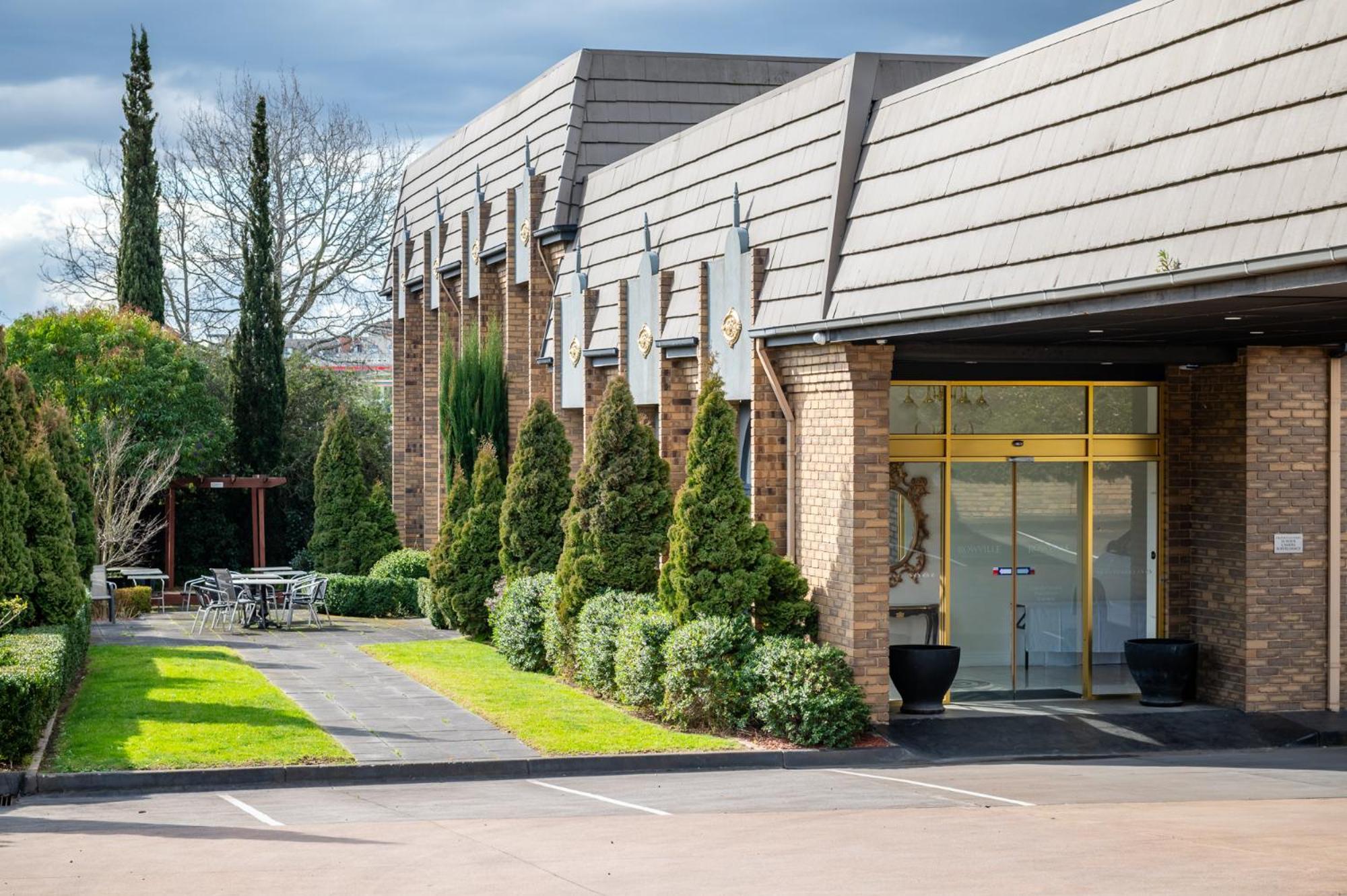 Rowville International Hotel Exterior photo